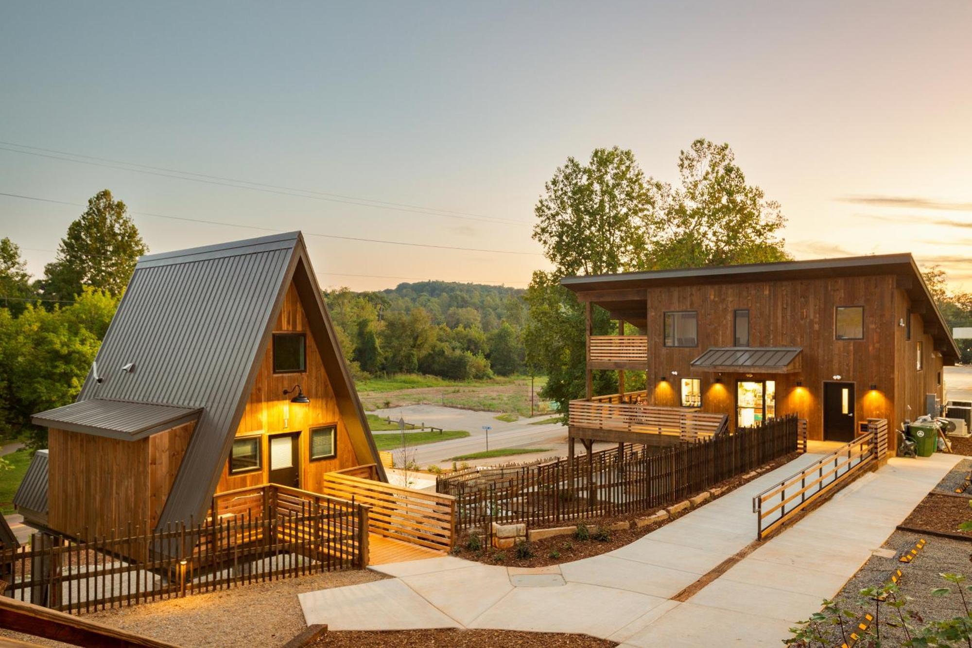 Wrong Way River Lodge & Cabins 애쉬빌 외부 사진